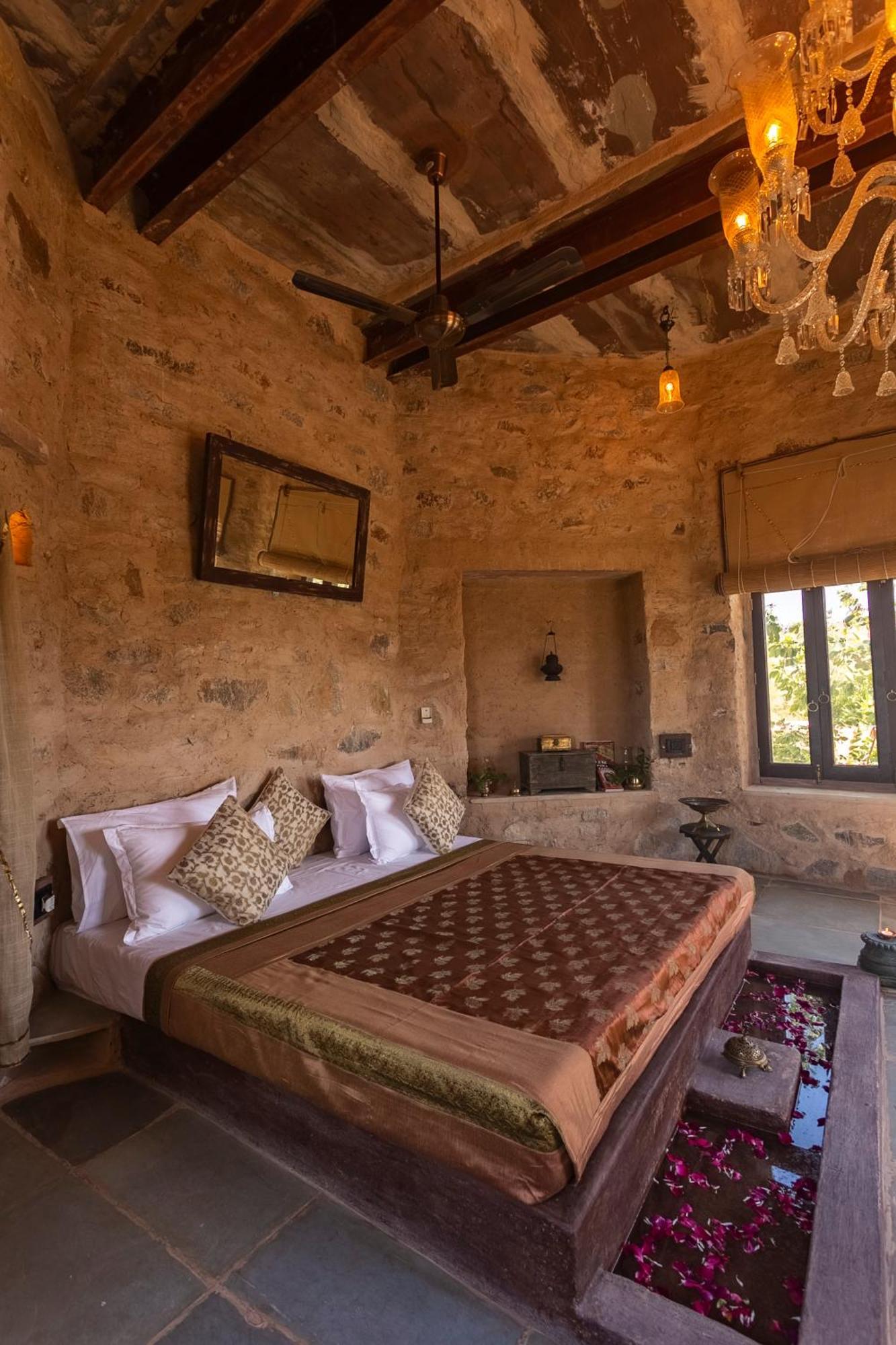 Manmatha A Luxury Retreat Bed & Breakfast Udaipur Ngoại thất bức ảnh