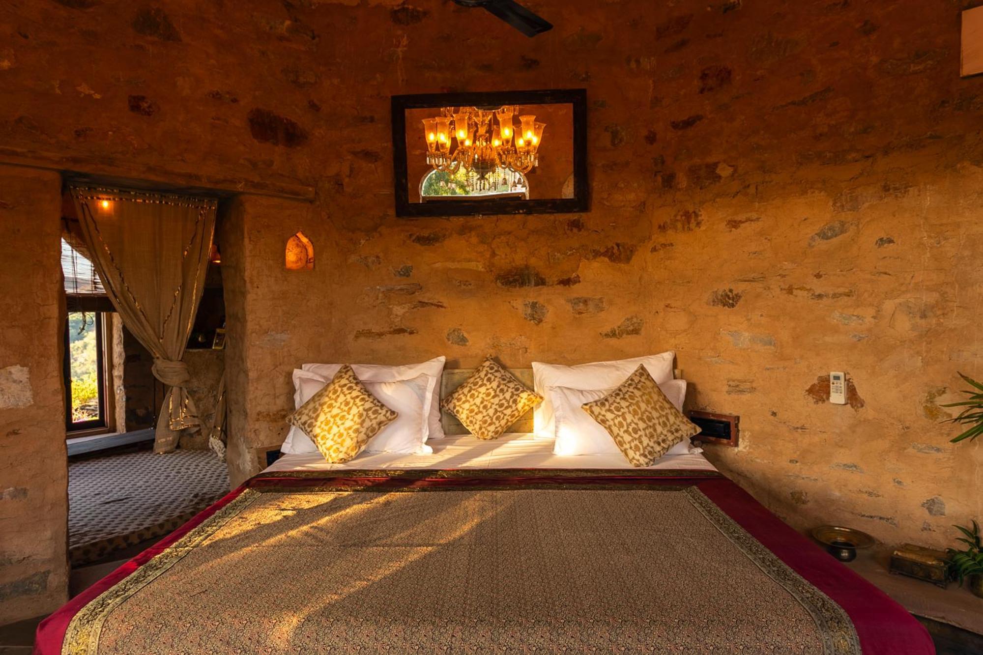 Manmatha A Luxury Retreat Bed & Breakfast Udaipur Ngoại thất bức ảnh