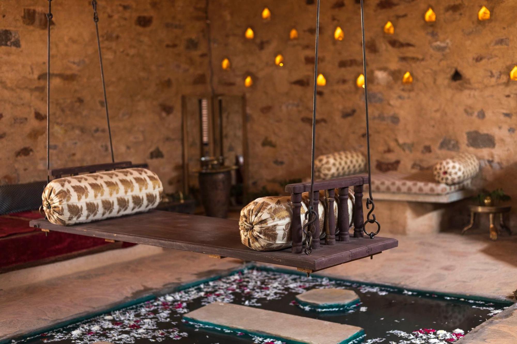 Manmatha A Luxury Retreat Bed & Breakfast Udaipur Ngoại thất bức ảnh
